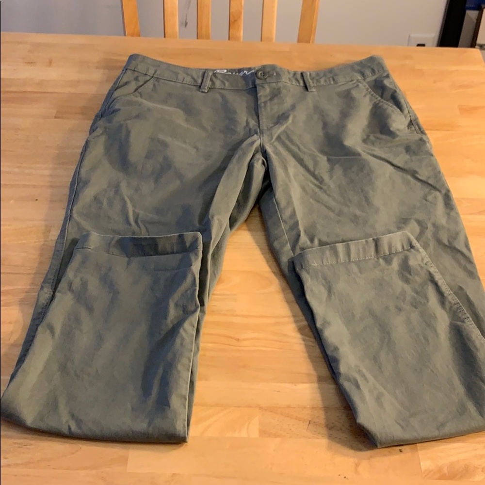 Eddie Bauer women’s khakis